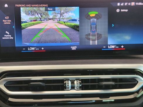 Used 2024 BMW 330i Sedan w/ Convenience Package RWD image 18