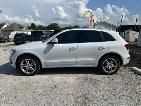 Used 2017 Audi Q5 2.0T Premium Plus w/ Technology Package AWD/4WD image 4