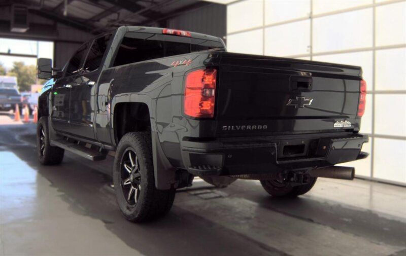Used 2019 Chevrolet Silverado 2500 High Country w/ Duramax Plus Package AWD/4WD image 3