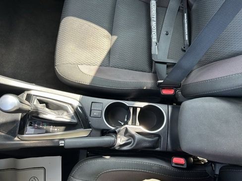 Used 2018 Toyota Corolla LE image 17
