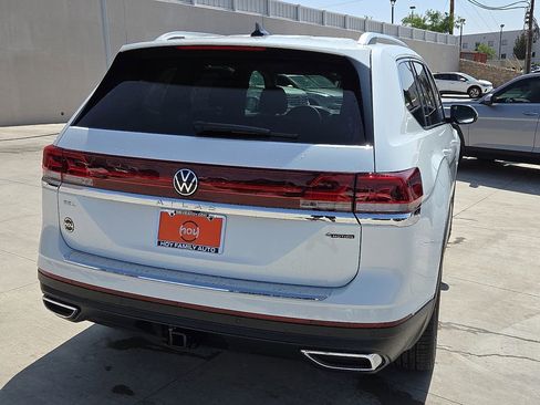 Used 2025 Volkswagen Atlas SEL image 10