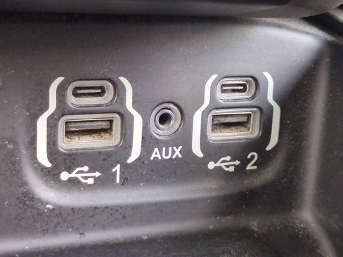 Used 2019 RAM 1500 Laramie image 31