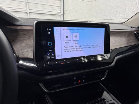 Used 2024 Volkswagen Atlas SEL Premium R-Line AWD/4WD image 50
