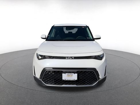 Used 2025 Kia Soul LX w/ LX Technology Package image 3