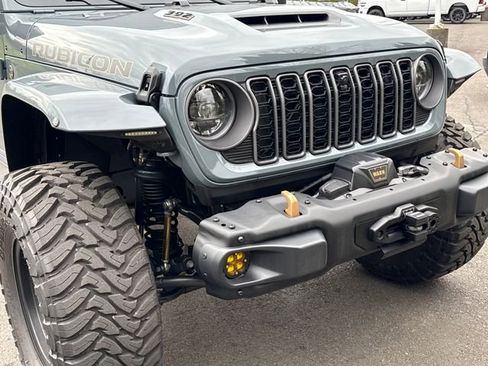 Used 2024 Jeep Wrangler Unlimited Rubicon 392 image 9