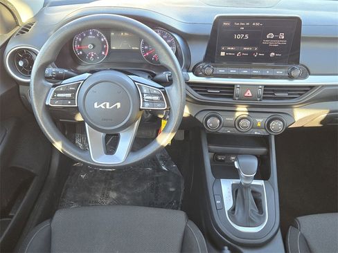 Used 2024 Kia Forte LXS w/ LXS Technology Package image 21
