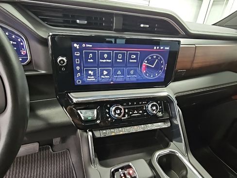 Used 2023 GMC Sierra 1500 Denali Ultimate image 12