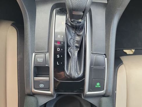 Used 2019 Honda Civic EX image 17