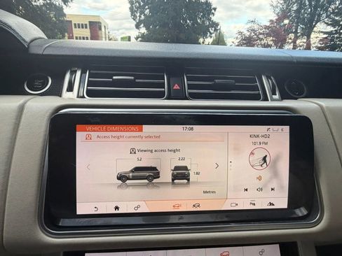 Used 2018 Land Rover Range Rover Long Wheelbase Supercharged image 17