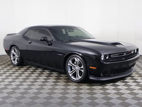 Used 2021 Dodge Challenger R/T image 41