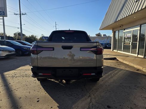 Used 2023 Hyundai Santa Cruz SEL Premium image 7