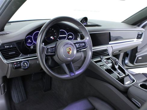 Used 2022 Porsche Panamera 4 AWD/4WD image 21