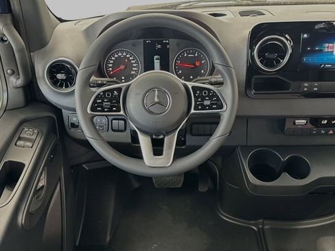 Used 2024 Mercedes-Benz Sprinter 144 Cargo image 15