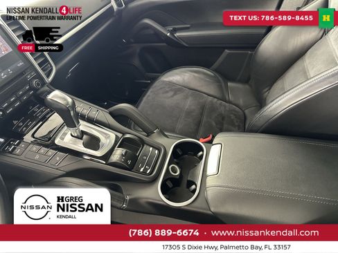 Used 2017 Porsche Cayenne Platinum Edition image 25