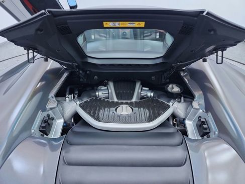 Used 2015 McLaren 650S Spider image 33