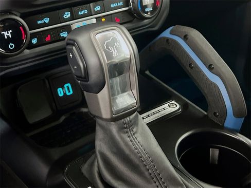 Used 2024 Ford Bronco Wildtrak image 10