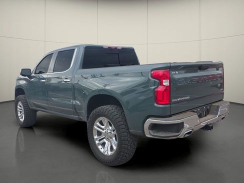 Used 2025 Chevrolet Silverado 1500 LTZ w/ LTZ Premium Package image 6