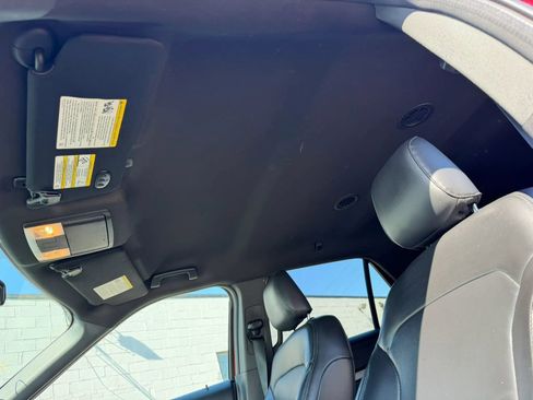 Used 2019 Ford Explorer XLT w/ Equipment Group 202A AWD/4WD image 16