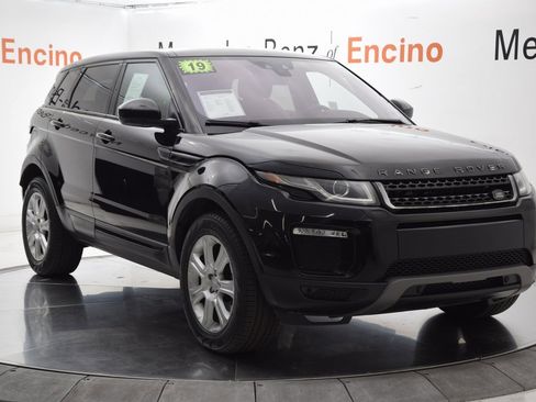 Used 2019 Land Rover Range Rover Evoque image 7