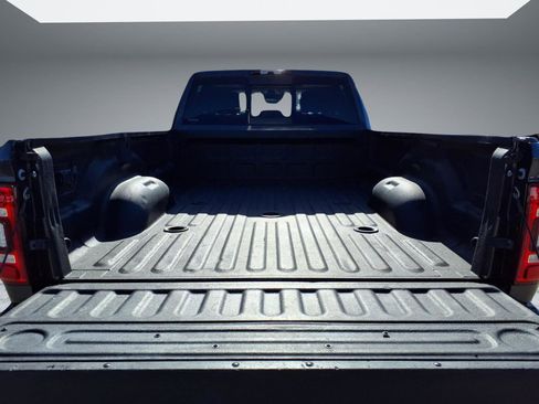 Used 2022 RAM 3500 Limited image 10