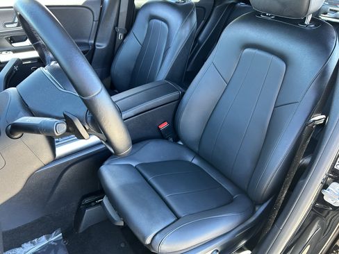 Used 2023 Mercedes-Benz GLA 250 image 19