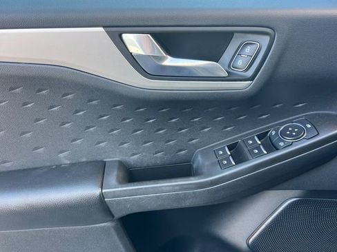 Used 2020 Ford Escape SE Sport FWD image 11