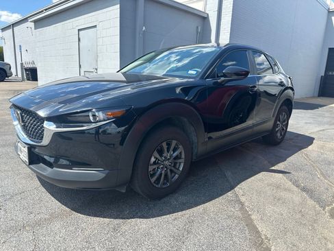 Used 2025 MAZDA CX-30 AWD 2.5 S image 2