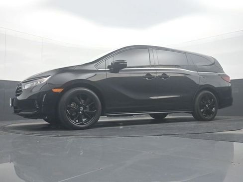 Certified 2023 Honda Odyssey Sport image 30