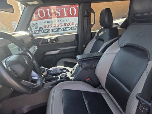 Used 2022 Ford Bronco Wildtrak AWD/4WD image 11