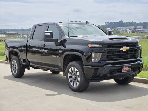 New 2026 Chevrolet Silverado 2500 Custom w/ Custom Convenience Package AWD/4WD image 1