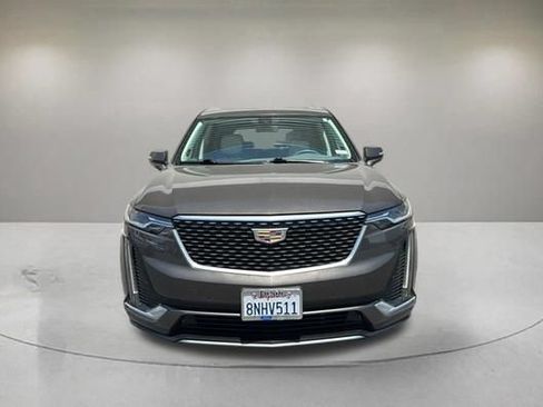 Used 2020 Cadillac XT6 Premium Luxury AWD/4WD image 2