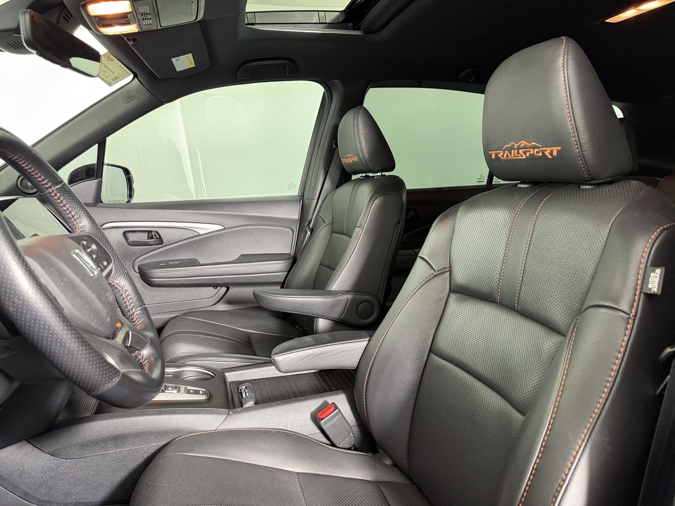 Used 2023 Honda Passport TrailSport image 4