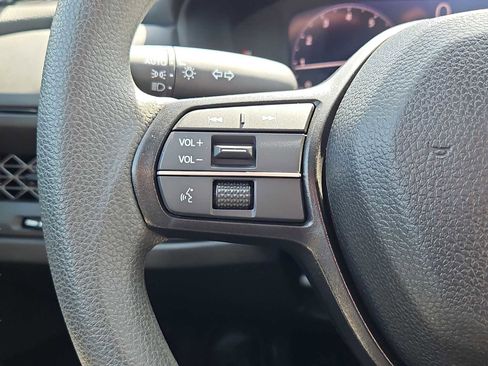 Certified 2025 Honda Accord LX image 13