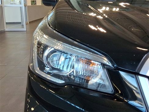 Used 2019 Subaru Forester Premium image 8