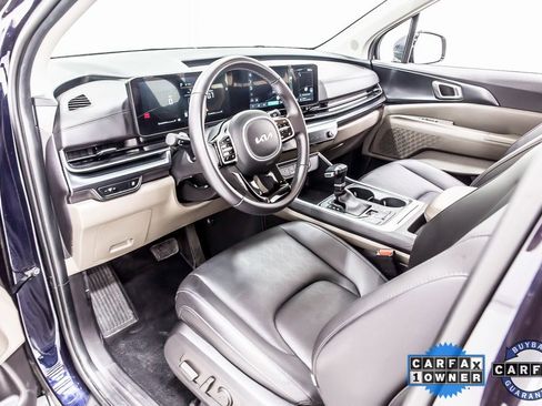 Used 2025 Kia Carnival LXS image 25