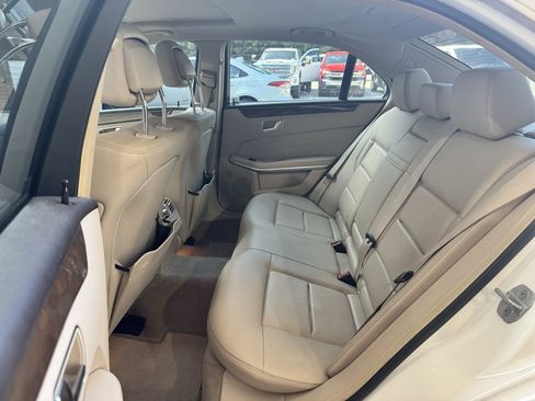 Used 2014 Mercedes-Benz E 350 4MATIC Sedan image 6