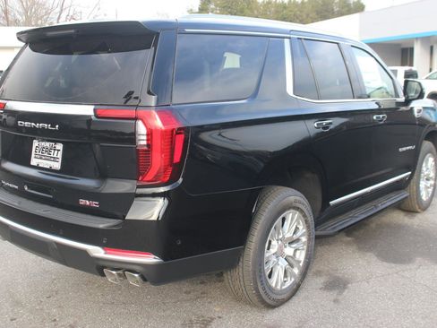 New 2026 GMC Yukon Denali image 7