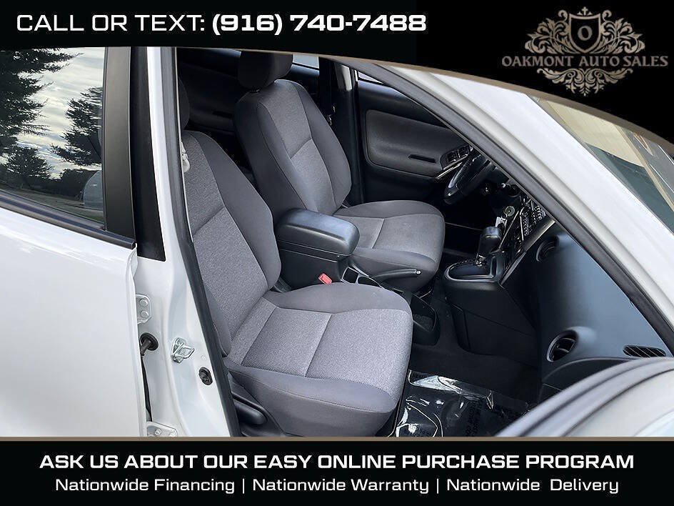 Used 2004 Toyota Matrix XR w/ Extra Value Pkg 1 FWD image 17