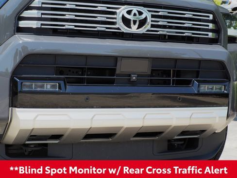 Used 2025 Toyota 4Runner Limited AWD/4WD image 6