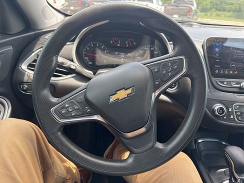 Used 2024 Chevrolet Malibu LT FWD image 14