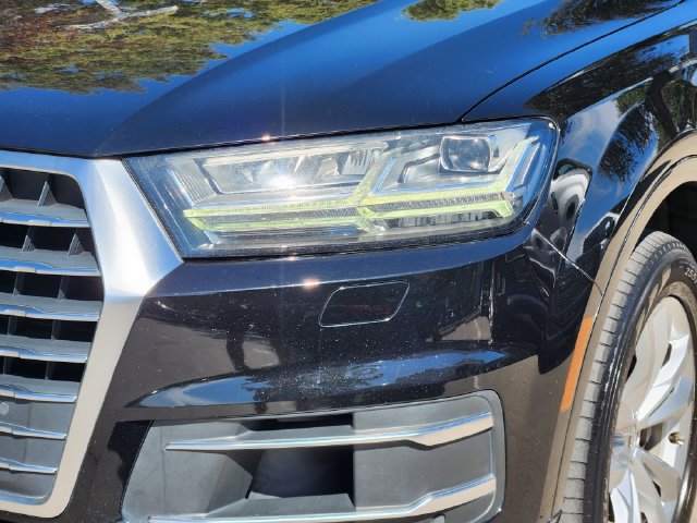 Used 2018 Audi Q7 3.0T Premium Plus w/ Premium Plus Package AWD/4WD image 9