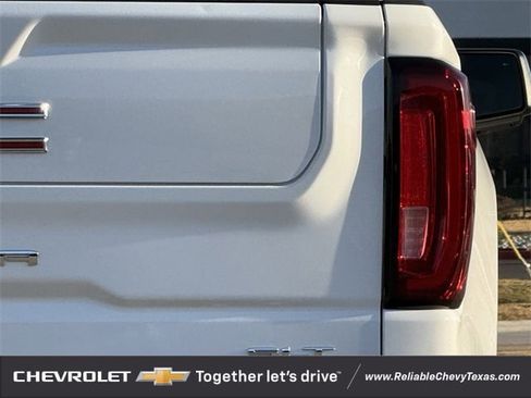 Used 2021 GMC Sierra 1500 SLT image 8