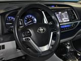 Used 2015 Toyota Highlander Limited image 2