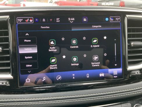 Used 2021 Chrysler Pacifica Limited w/ Premium & Safety Sphere Group image 51