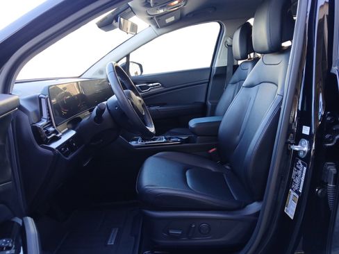 Used 2023 Kia Sportage EX image 9
