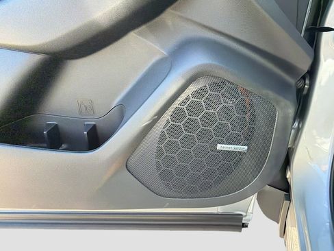 New 2026 Subaru Ascent Limited image 24