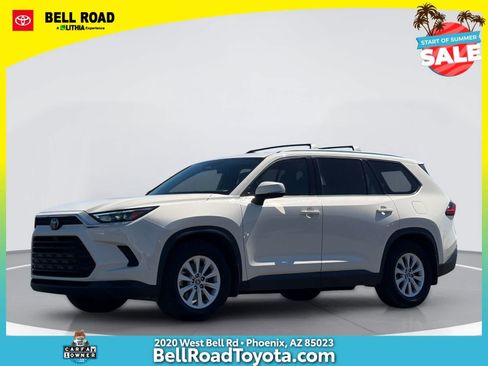 Used 2024 Toyota Grand Highlander FWD image 1
