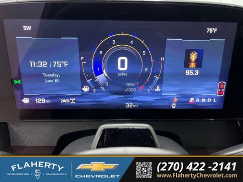 Used 2025 Chevrolet Traverse Z71 w/ Enhanced Driving Package AWD/4WD image 30