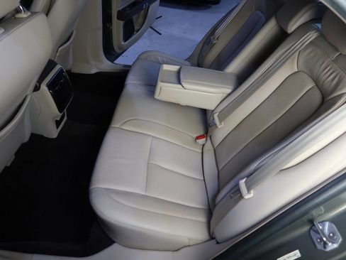 Used 2017 Lincoln Continental Select w/ Technology Package image 17