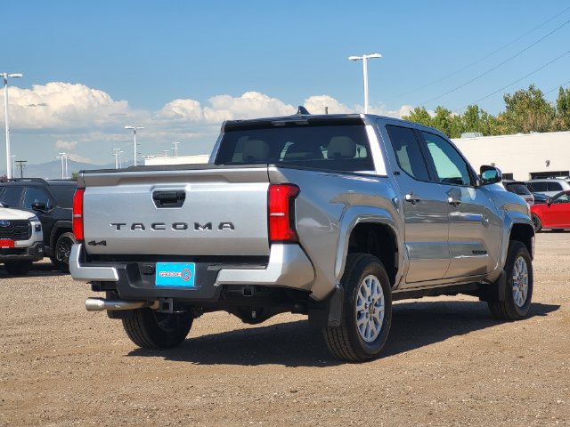 Used 2025 Toyota Tacoma SR5 AWD/4WD image 6